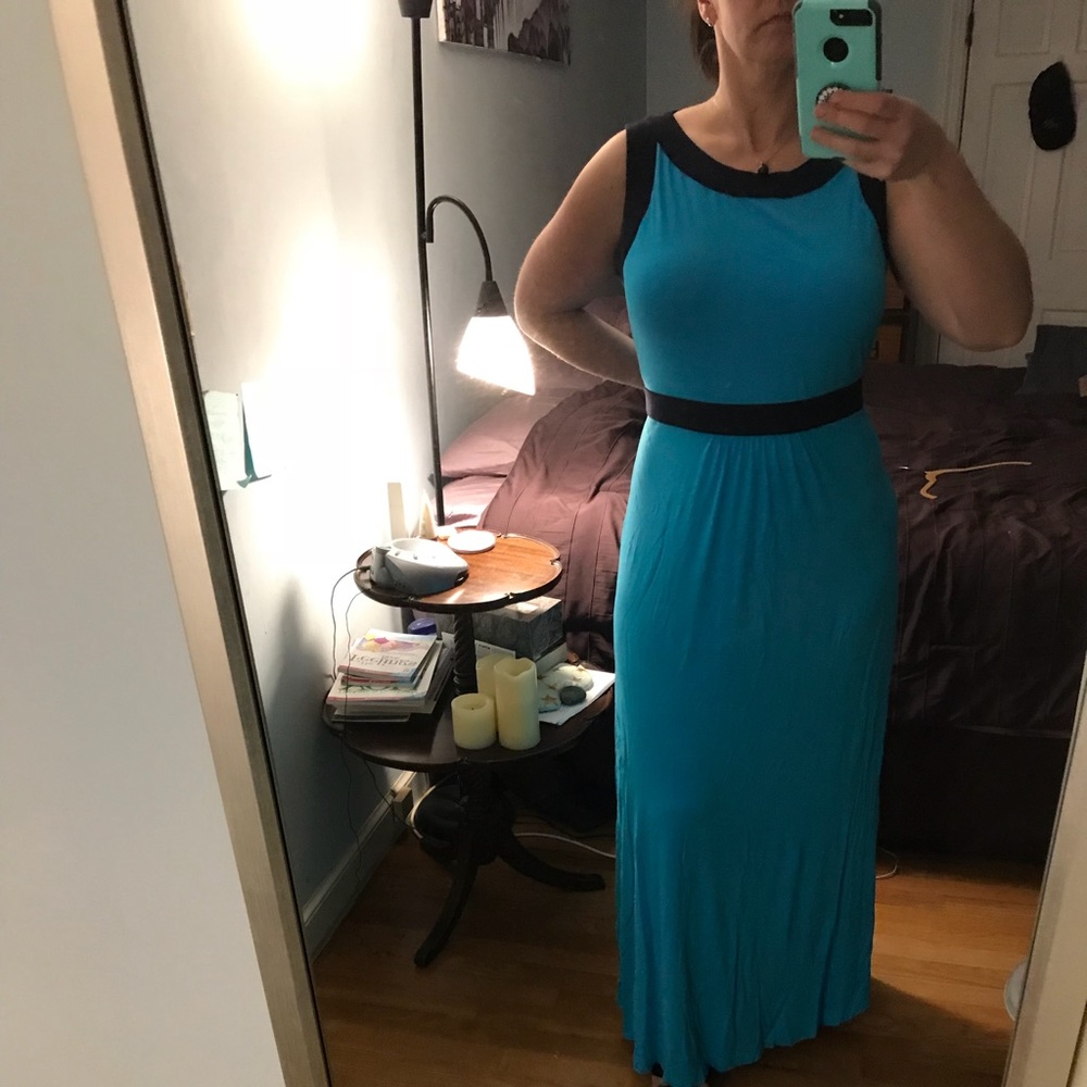 Like New!  Land’s End Maxi - Navy and blue